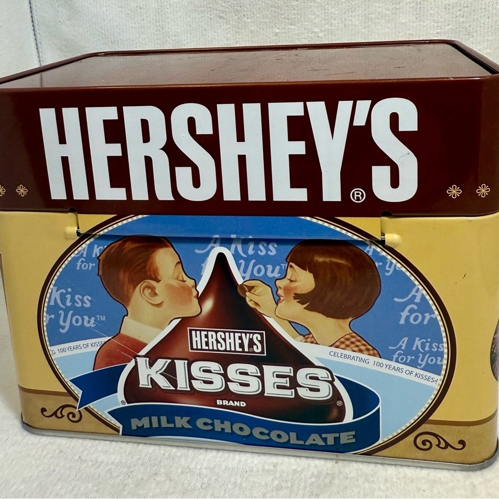 Hershey's Kisses 100th Anniversary Milk Chocolate Recipe Tin